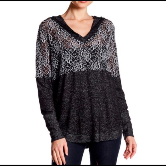 Nordstrom Clearance Lot of 7 Tops MSRP $325 - Picture 8 of 11